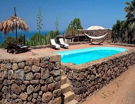 La Vacanza perfetta a Pantelleria in Dammusi